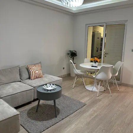 Апартаменти Regina's Sky Скоп'є