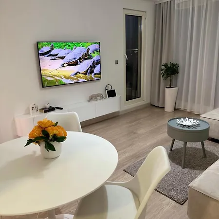 Апартаменти Regina's Sky